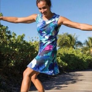 ✨Title Nine Watercolor Dream Poppies Athletic Mini Sz Small Dress✨
